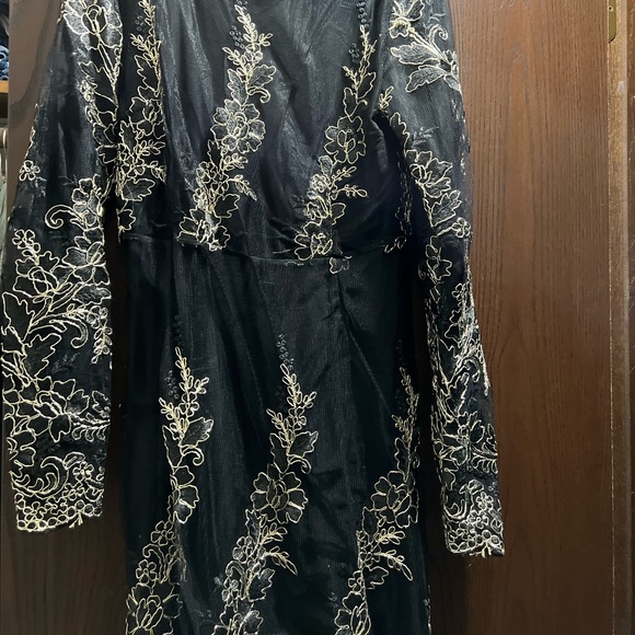 Long sleeve black dress from kabayare - Picture 3 of 4